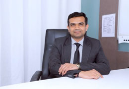 dr-dipak